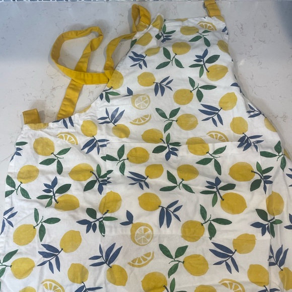 Lemon Print Kitchen Linen Set - Picture 2 of 7